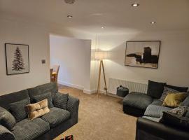 3 Severn close Contractor home in Oakham, hotel with parking in Oakham
