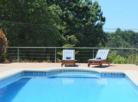 Exclusiva casa con piscina en Gondomar, ваканционно жилище в Гондомар