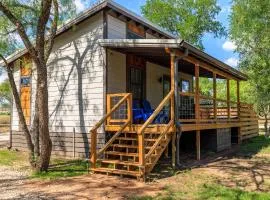 Verbena Waterfront with Hot Tub