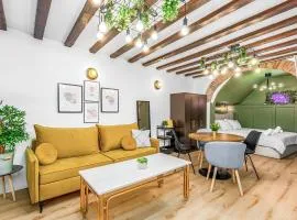 La Bestia Deluxe Studio Apartment