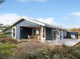 Awesome Home In Brovst With Wifi