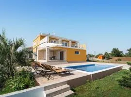 Awesome Home In Krnica With Wi-Fi