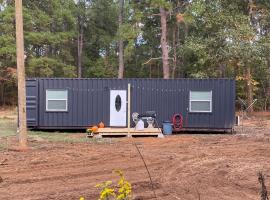 Tiny House Oasis Nature Escape Unit A, căn nhà nhỏ ở Nacogdoches