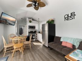 232 W Pine Ave 2 Beds, 1 Bath, hotel in Wildwood