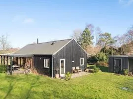 Nice Home In Jægerspris With Kitchen