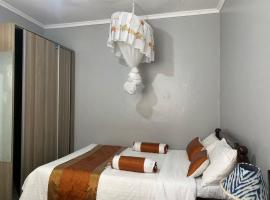 Quaint one bedroom guest house near main airport, hotel in Nairobi