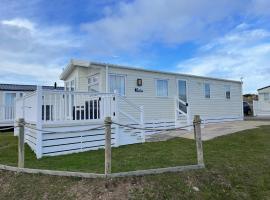 Fairview Caravan Hire, holiday rental in Lossiemouth