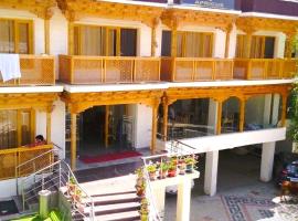 apricas hotel, hotell nära Kushok Bakula Rimpochee flygplats - IXL, Leh