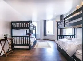 Quaint and Spacious Piccadilly Sleep 6 VRD