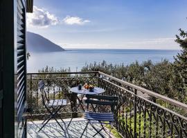 Seaview Apartment with Garden in Recco by Wonderful Italy, hotel sa Recco