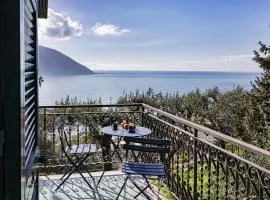 Seaview Apartment with Garden in Recco by Wonderful Italy