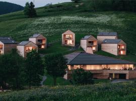 Peterhof Chalets, hotel s&nbsp;v&iacute;řivkou v destinaci Batschuns