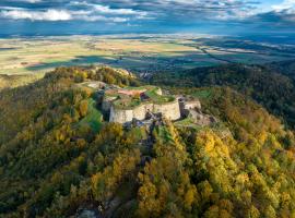 Twierdza Srebrna Góra Donżon, hotel v destinácii Srebrna Góra