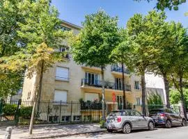 Neuilly-sur-Seine calme et lumineux. B&B. 3 chambres