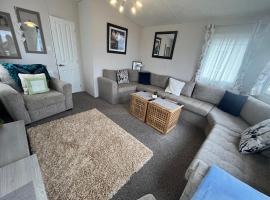 Heron, Sea View, Scratby - California Cliffs, Parkdean, sleeps 6, bed linen and towels included, pet free, onsite entertainment available, feriepark i Scratby
