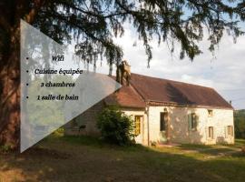 Les Bardilles - dans la campagne à 3 km de SARLAT: Sarlat-la-Canéda şehrinde bir otel