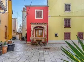 Awesome Home In Fazana With 2 Bedrooms And Wifi