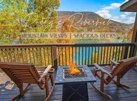 Rusty's River View: Lux Cabin, Hot Tub, Views