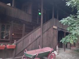 Guest Houses "Zlatna Oresha - Complex", guest house in Zheravna