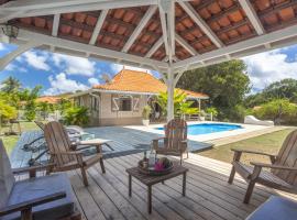 Villa avec Piscine, Kiosque & Evénements autorisés, holiday home in Sainte-Anne