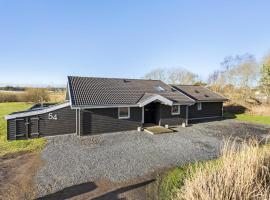 Stunning Home In Strandby With Wifi, hotel en Strandby