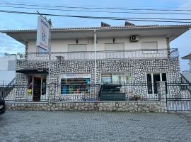 Alojamento das Laranjeiras, hotel in Fernao Ferro