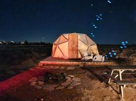 Raptor Ranch, glamping site in Valle