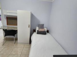 Elina Self catering, apartament din Ongwediva