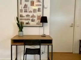 Tranquil studio near nature, free parking& wifi