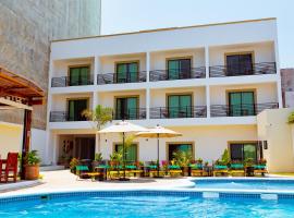 Santa Martha Bungalows, Hotel in Los Ayala