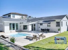 Lakeland Retreat with Private Pool and Yard Games!