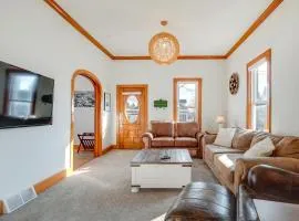 Pet-Friendly Minocqua Home Walk to Lake and Dining!