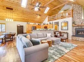 Spacious Pinetop Cabin with Private Yard and Hot Tub!