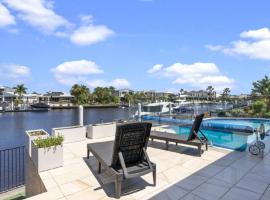 Bribie Bliss Luxe Canal Living, pet-friendly hotel in Banksia Beach