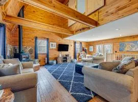 2 Mi to Elk Mountain Poconos Escape on 11 Acres!