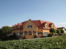 Ferienhof Uhudler-Arkaden, Hotel in Stegersbach