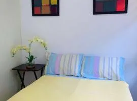 Cool Suites Unit with Free Basement Parking, Netflix, Disney Plus