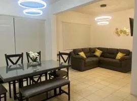 HERMOSA CASA PRIVADA EN FRACC VALLE VERDE, AL SUR DE LA CIUDAD.