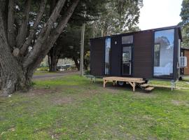 Tiny House 2 at Grampians Edge、Dadswells Bridgeのホテル