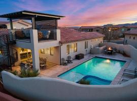 Paradise Private Pool Retreat #17 home, casa de temporada em Santa Clara