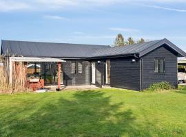 Newly Renovated With A Fantastisc View Of Water And Bog, hótel í Stubbekøbing