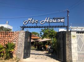 Mộc House, hotel-fazenda rural em Kon Tum Kơ Pang