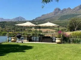 In the Vine Boutique Country Manor