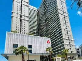 ST House - The Sóng Apartment with Sky Pool