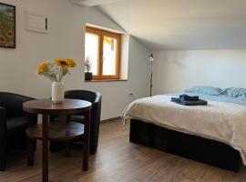 GuestHouse Flora, hotel a Capodistria