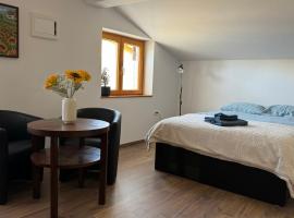 GuestHouse Flora, habitación en casa particular en Koper