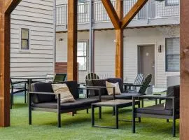 CozySuites at Music Row