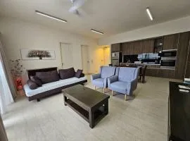 Batu Ferringhi By The Sea 2BR Suite 6 Pax