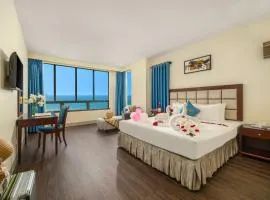 SeaFront Hotel DaNang
