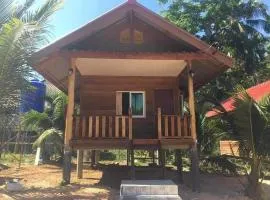 ฟาดิลบังกะโล Fadel bungalow